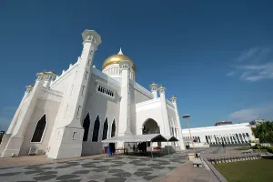 Bandar: Brunei Mosque