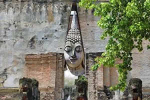 Statue: Buddha Statue at Wat Si Chum Temple, Sukhothai, Thailand