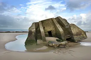 Bunker: Bunker on the beach