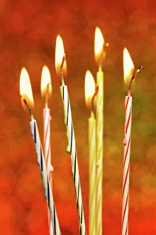Party: Burning colored birthday candles
