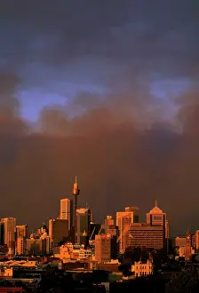Raging: Bushfires - Smoke from raging bushfire dwarfs the