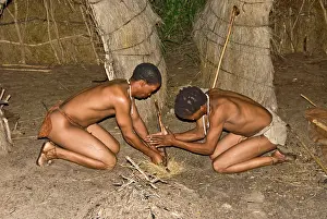 Bushman: Bushman - lighting a fire by traditional method