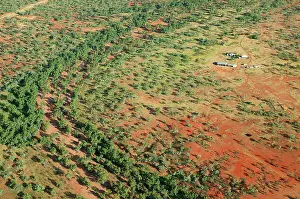 60km: Bushy Park Cattle Station.aerial. 60km south of