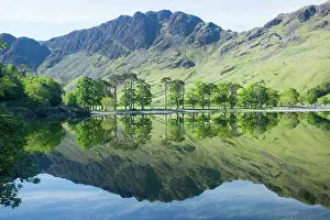 Fells: Buttermere - Fells reflected in lake