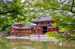 Enjoyment: Byodin temple in south of Ky&, x134bec; Japan
