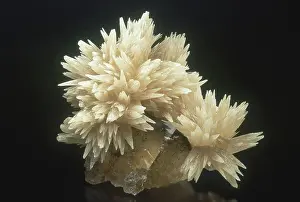 Matrix: Calcite on Fluorite