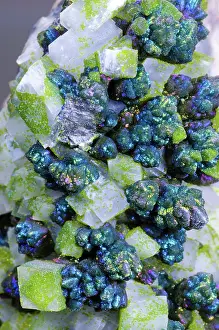 Zinc: Calcite with Mottramite