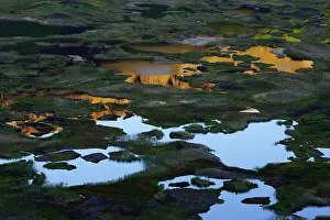 Rano: Caldera of Rano Kau volcano, 1.6 km across, with