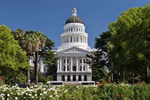 Sacramento: California State Capitol, seat of the legislature