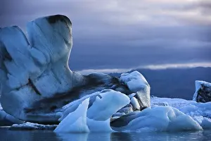 Glaciers: Calved icebergs, glacial lake, Jokularson