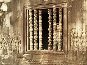 Khmer: Cambodia - Window with colonettes and Devatas (deity