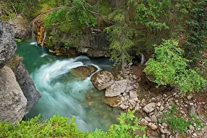 Jasper: Canada, Alberta, Jasper National Park. Overview