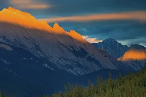 Jasper: Canada, Alberta, Jasper National Park. Sunset