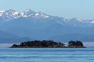 Opposite: Canada - Islands in British Colombia North East