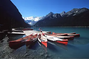 Kayaks: CANADA - Lake Louise & Kayaks