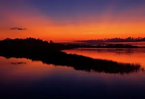 Marais: Canada, Manitoba, Grand Marais. Crepuscular