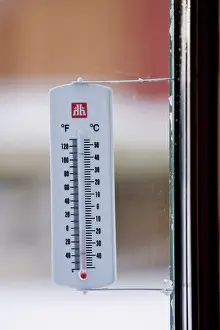 Wendy: Canada, Manitoba, Hudson Bay. Outdoor thermometer