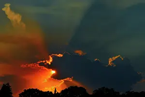Crepuscular: Canada, Manitoba, Winnipeg. Crepuscular