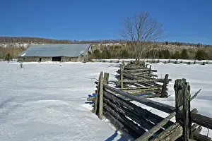 Split: Canada, Ontario, Sheguindah. Split-rail
