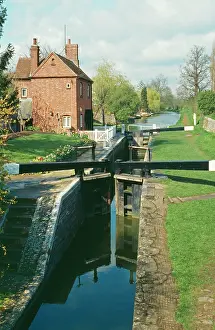 Canals: CANAL - locks on Oxford canal