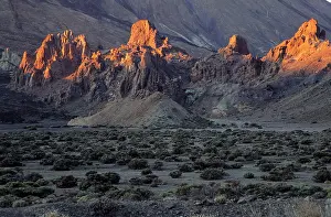 Teide: CANARY ISLANDS - the 'Roques de GarciaI at the