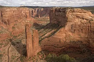 Chelly: Canyon de Chelly National Monument