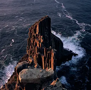 Hobart: Cape Raoul in early morning, guardian to the entrance