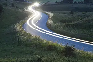 240118: Car lights at corkscrew road - Havaeng - Sweden