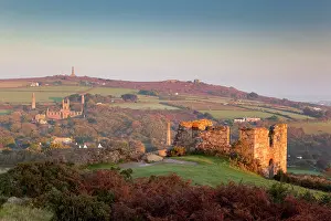 Brea: Carnkie - Carn Brea hill - ruins of former tin mines