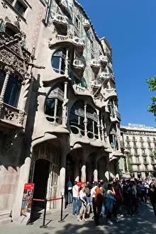 Casa: Casa Battlo by Antoni Gaudi, Passeig de