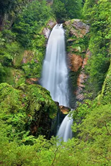 Virgen: Cascada de la Virgen / Virgin's Falls - two-tiered