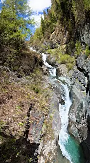 Education: The cascades of the river Isel in national