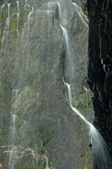 Creating: Cascades - water falling down nearly vertical cliff