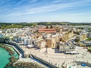 Incidental: Castello di Otranto, Aragonese castle in the city