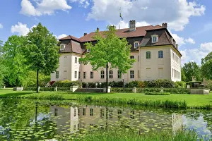 Splendid: Castle, lake, Furst-Puckler-Park Branitz, Cottbus