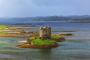 Argyll: Castle Stalker - famous castle located amidst Loch