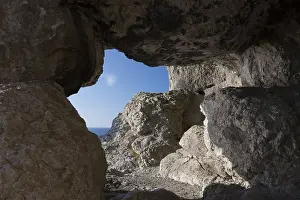 150518: Cave in the cliff Hoegklint near Visby - Gotland, Sweden