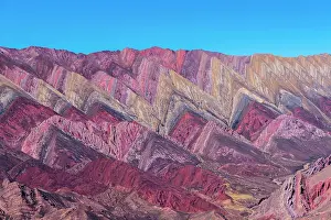 Puna: Cerro de 14 colores, Mountains of 14 Colours, An