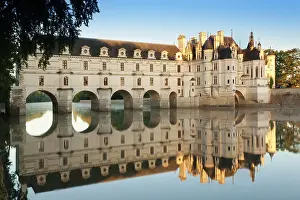 Attractions: Ch&, xe2;teau de Chenonceau castle on the Cher, Department