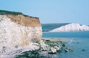 Geogrpahy: CHALK CLIFFS, SUSSEX - Seven Sisters at mouth of