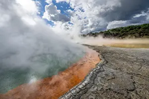 Thermal: Champagne Pool, hot spring, Waiotapu Geothermal