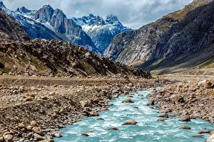 Pradesh: Chandra River in Himalayas, Lahaul Valley, Himachal