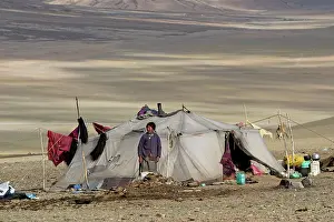 Tents: Changpa nomad tent. More Plains