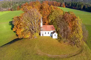 Chapel: Chapel St. Koloman in autumn, Weipertshausen near
