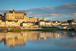 Wealth: Chateau d'Amboise above the River Loire