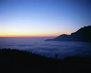 Cloudscape: China, Taiwan, Alishan Mountains (Large