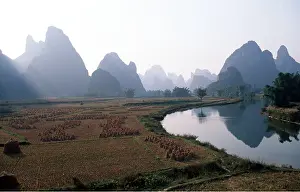 Limestones: CHINA - Yangshou and Li River, Karsts limestones