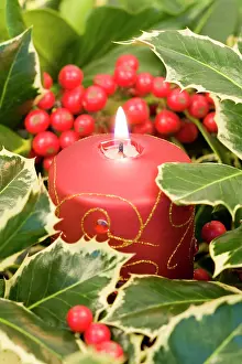 Candle: Christmas Candle and holly berries