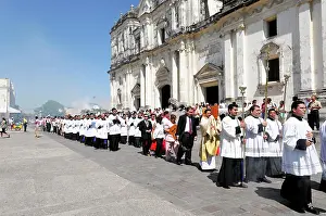 Population: Church festival with procession, Catedral de la