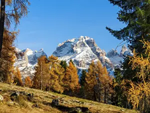 Limestone: Cima Brenta. View of the Dolomiti di Brenta from